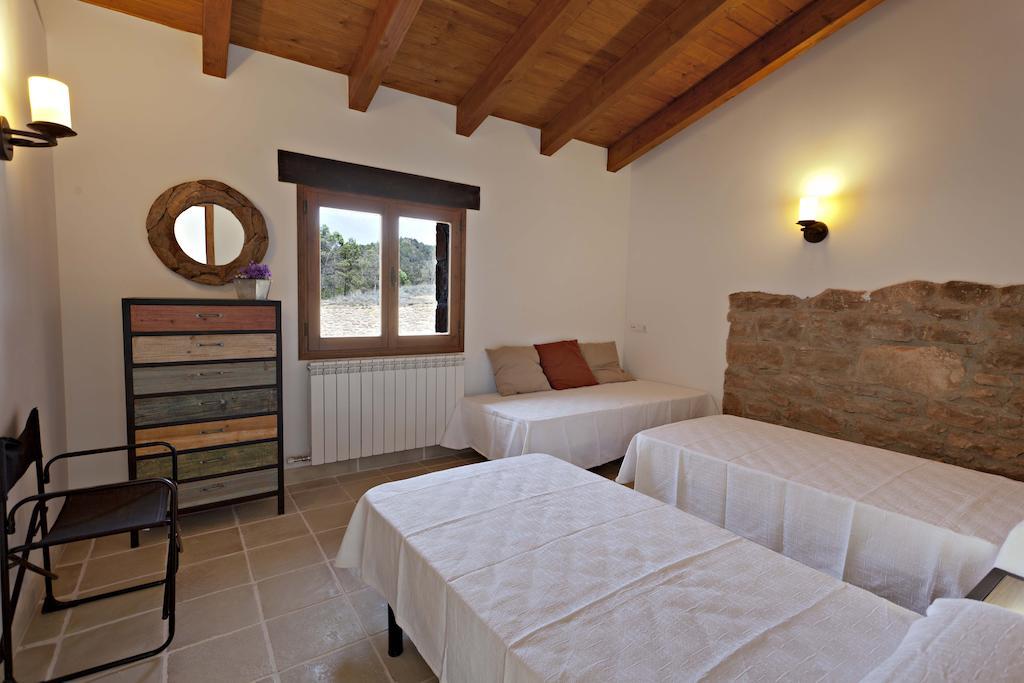 Отель Masia Ca L'Anima La Baronia de Rialb Номер фото